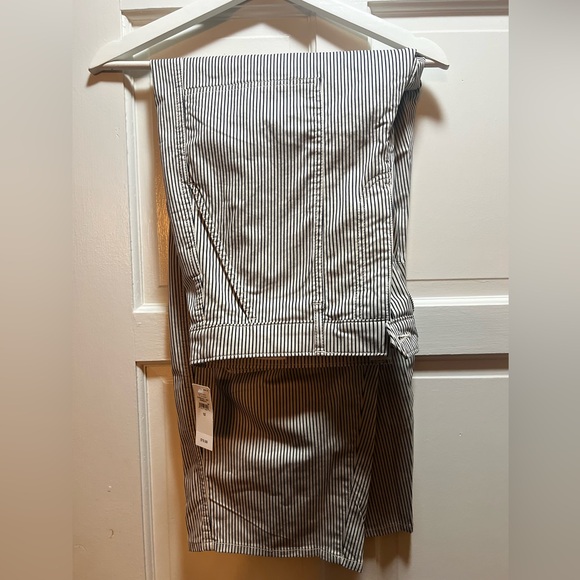 GAP High Rise Barrel Striped Pants - Picture 6 of 10